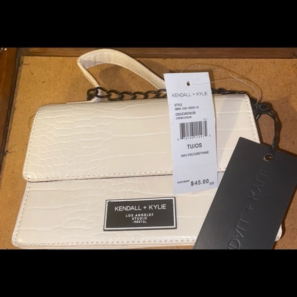 Beautiful Kendall & Kyle Bay nice for an evening out with your girls. - Picture 1 of 6